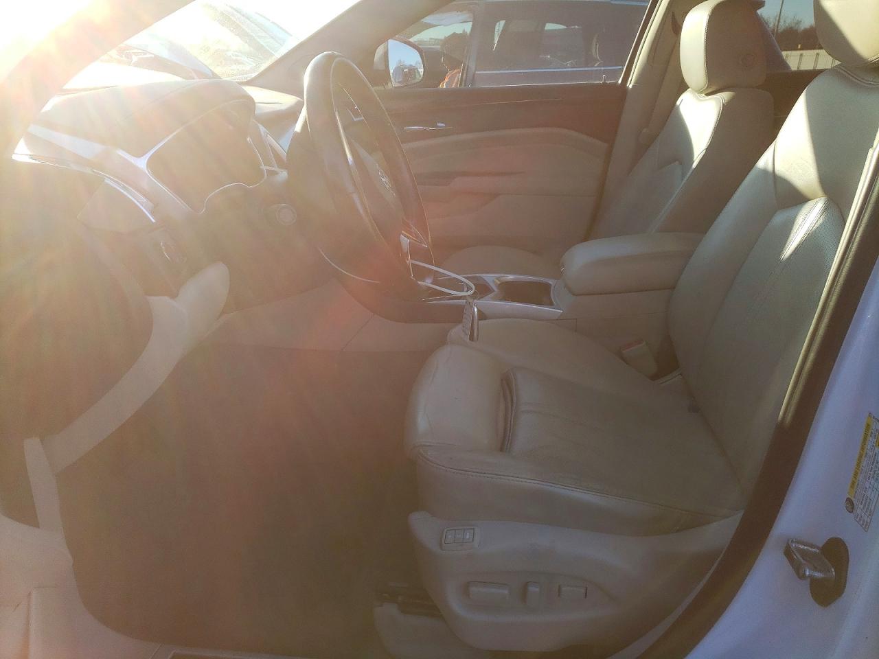 2016 CADILLAC SRX LUXURY COLLECTION photo 7