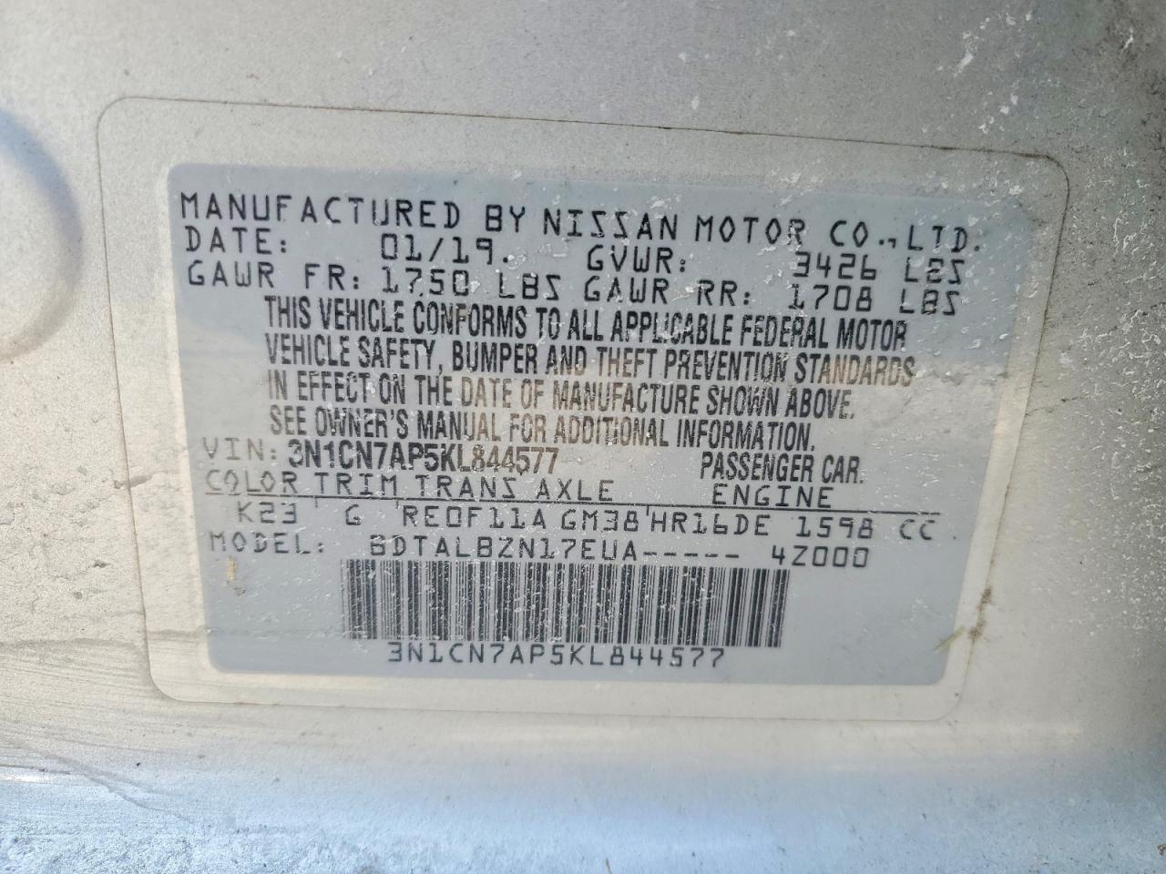 2019 NISSAN VERSA S photo 13