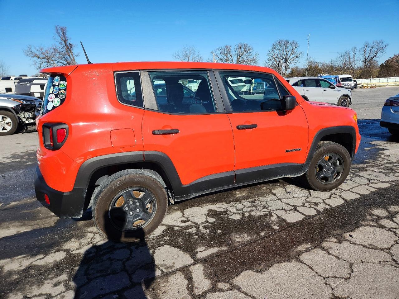 2019 JEEP RENEGADE SPORT photo 3