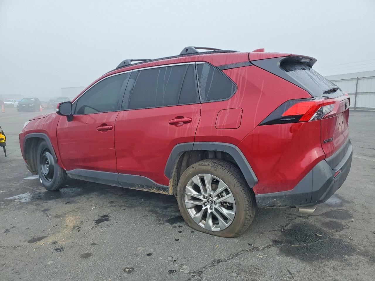 2025 TOYOTA RAV4 XLE PREMIUM photo 2