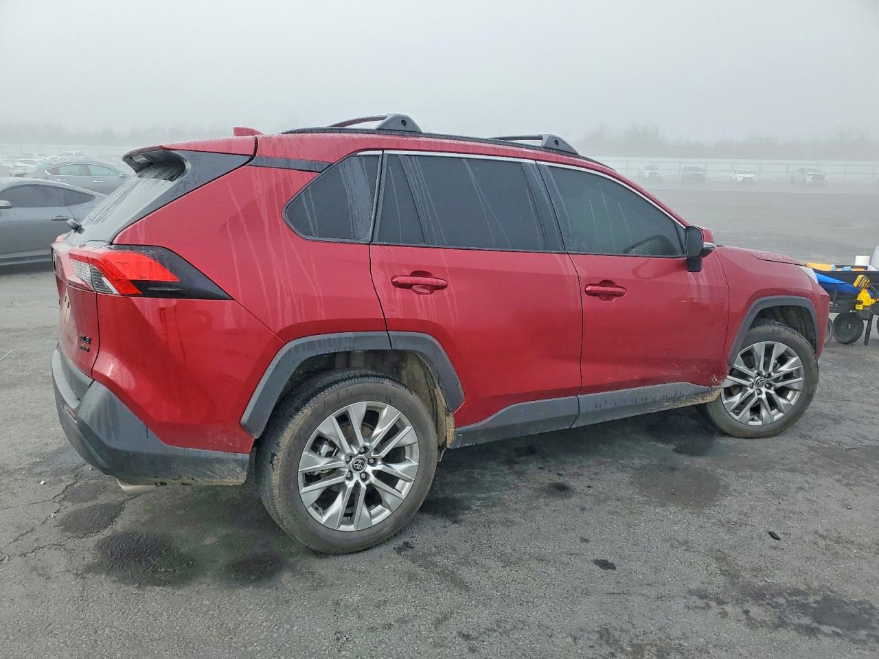 2025 TOYOTA RAV4 XLE PREMIUM photo 3