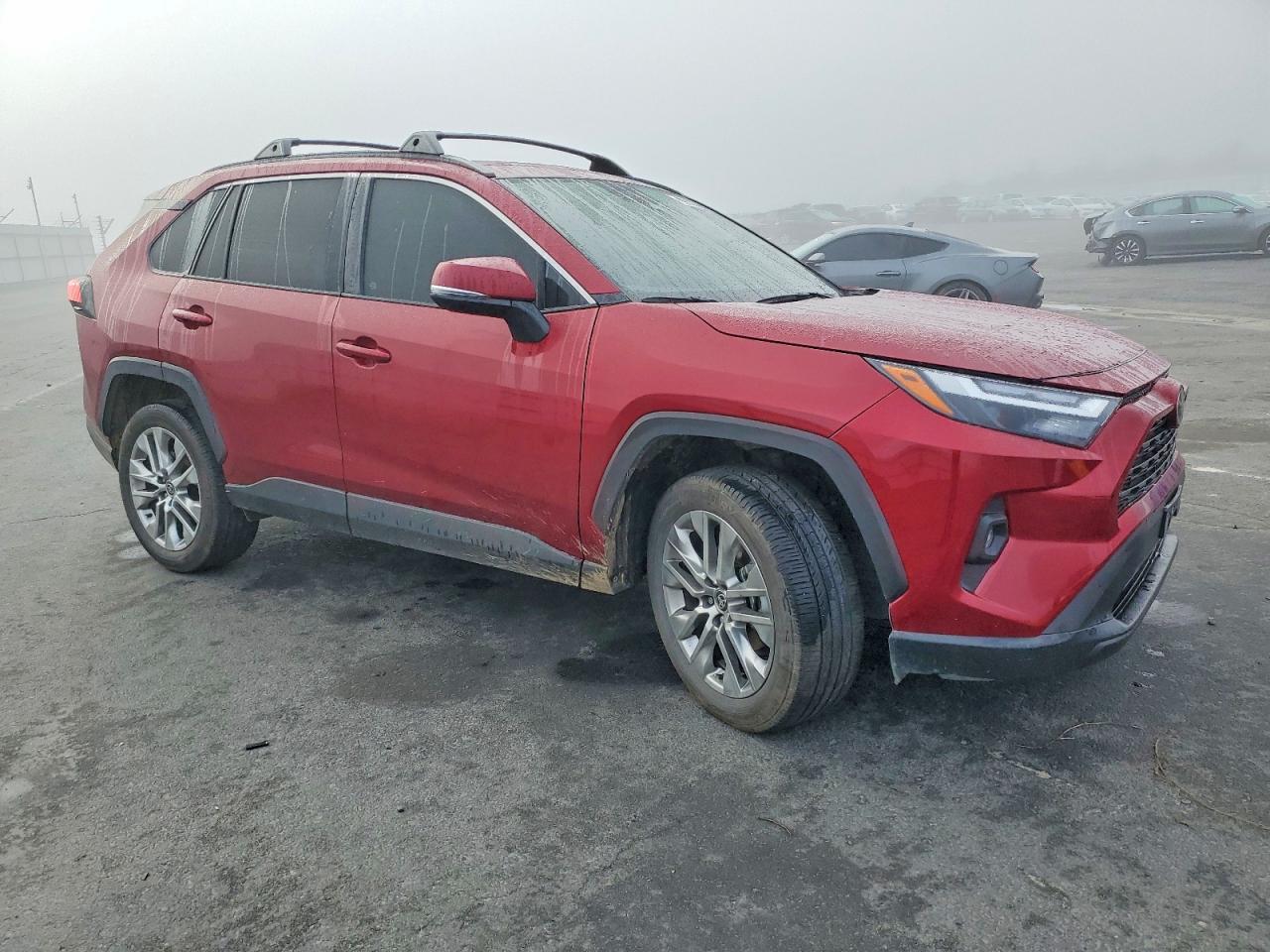 2025 TOYOTA RAV4 XLE PREMIUM photo 4