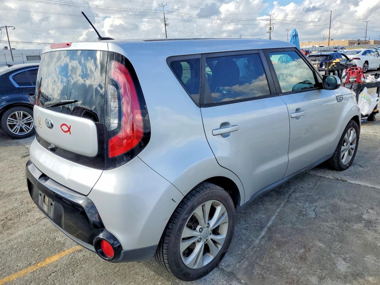 2016 KIA SOUL + photo 3