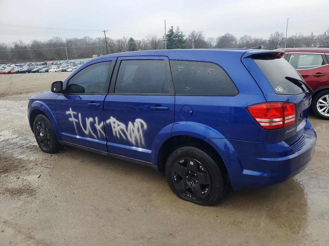 2012 DODGE JOURNEY SE photo 2