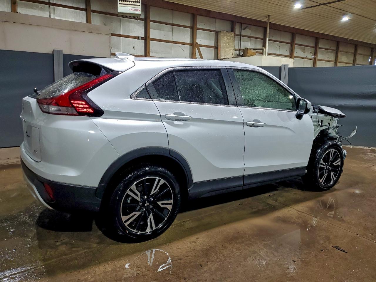 2025 MITSUBISHI ECLIPSE CROSS SE photo 3