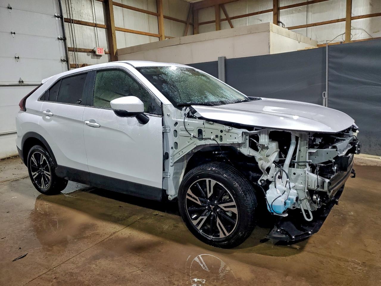 2025 MITSUBISHI ECLIPSE CROSS SE photo 4