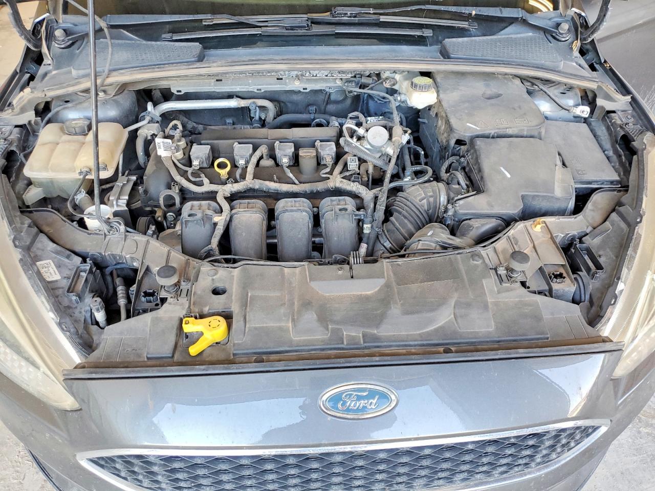 2017 FORD FOCUS SE photo 11