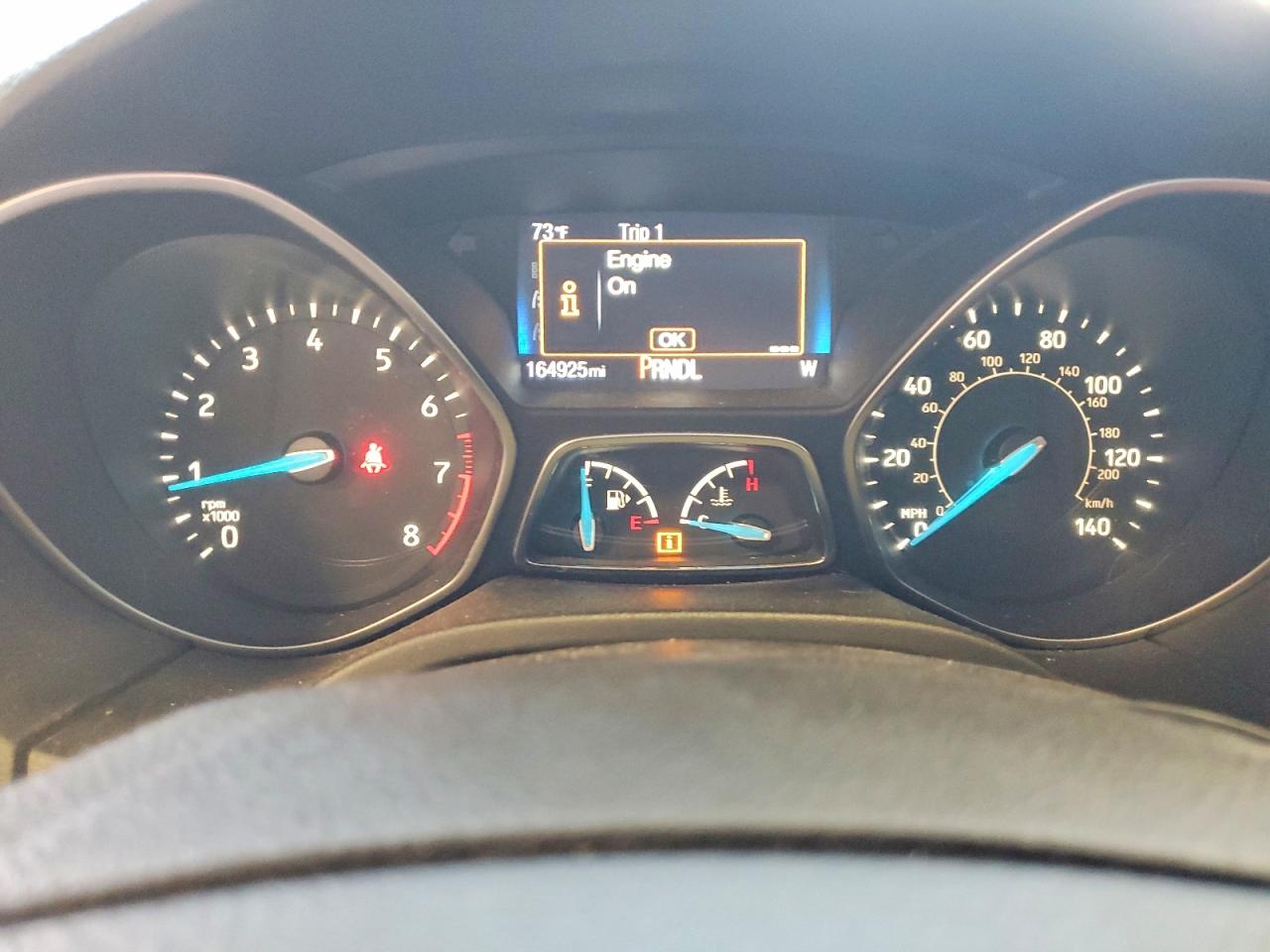2017 FORD FOCUS SE photo 9