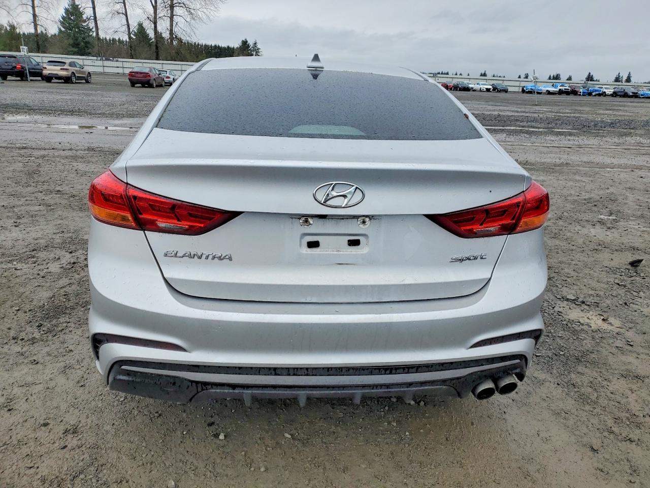 2018 HYUNDAI ELANTRA SPORT photo 6