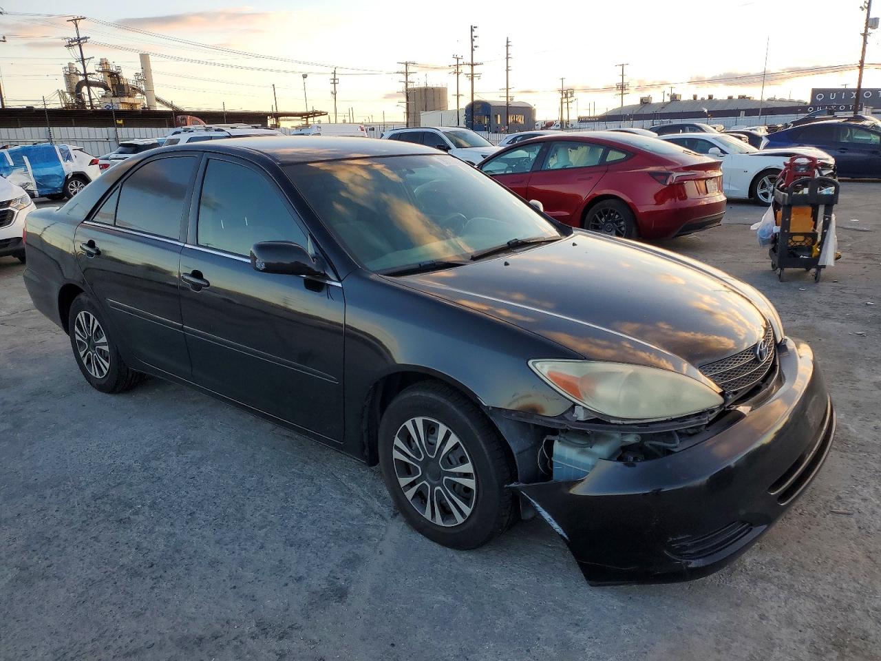 2003 TOYOTA CAMRY LE photo 4