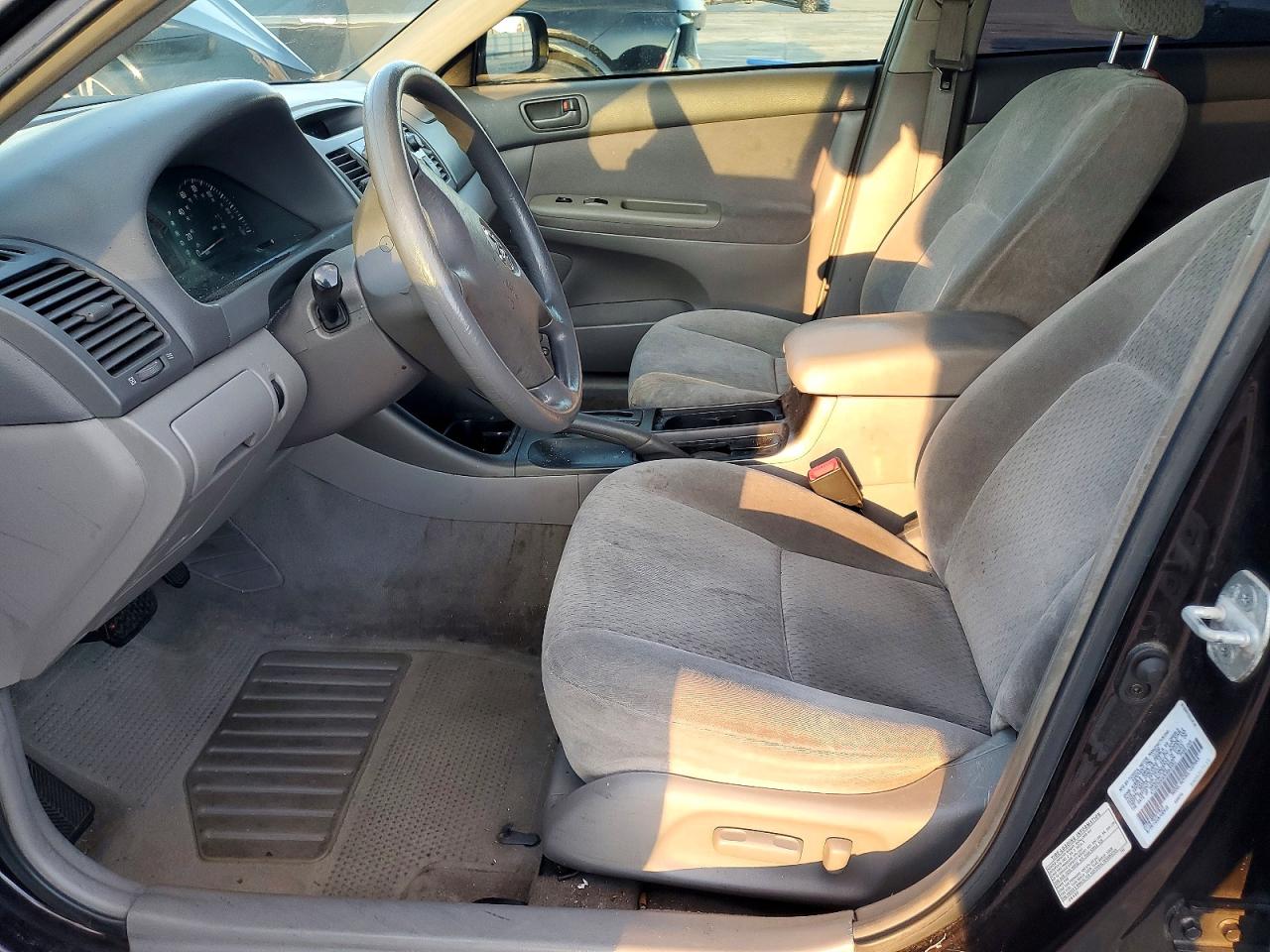 2003 TOYOTA CAMRY LE photo 7