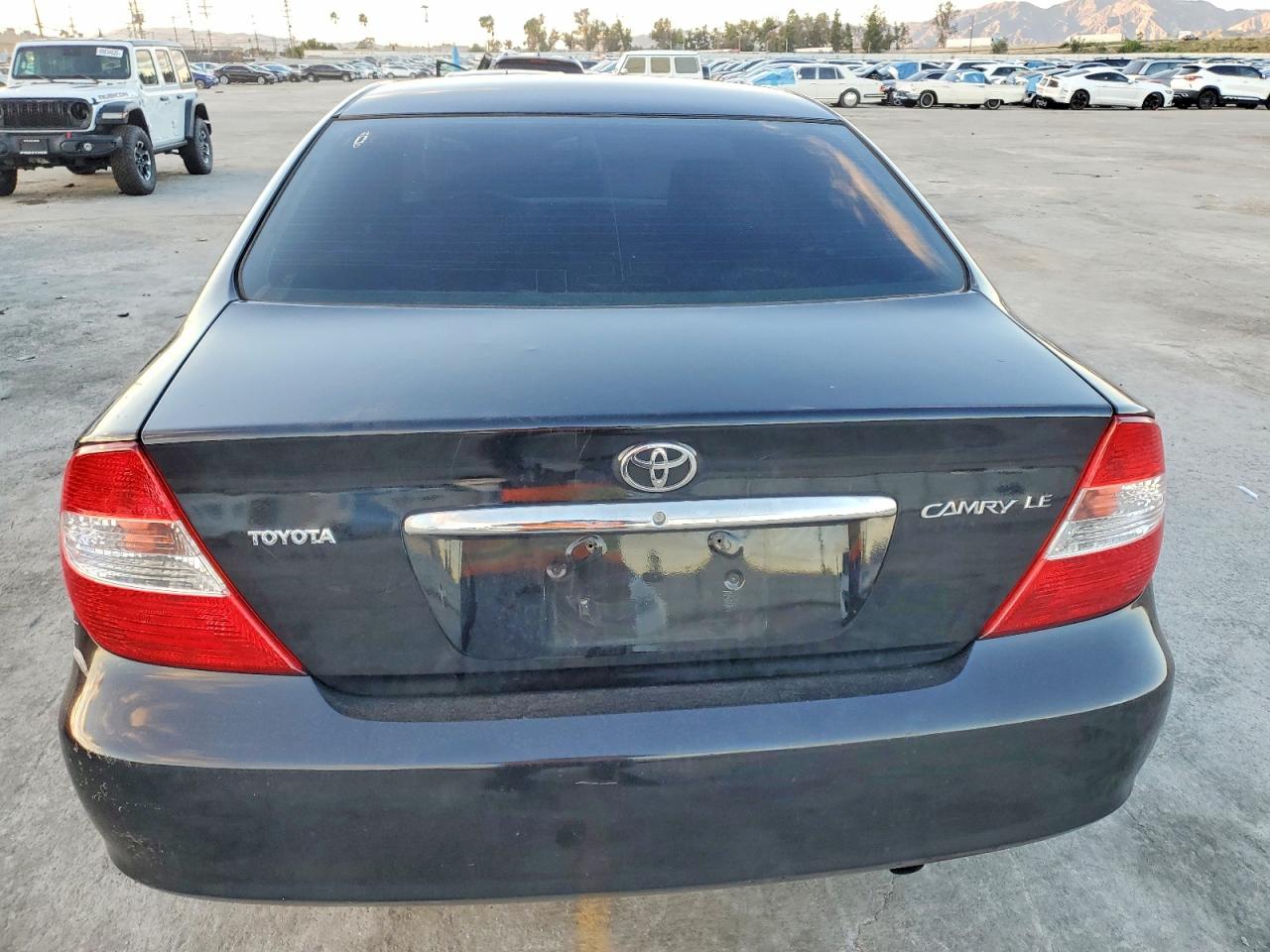 2003 TOYOTA CAMRY LE photo 6