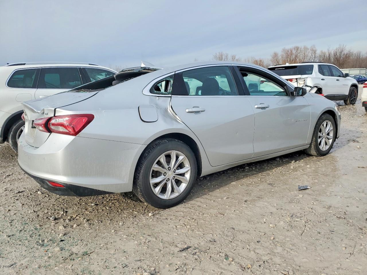 2020 CHEVROLET MALIBU LT photo 3