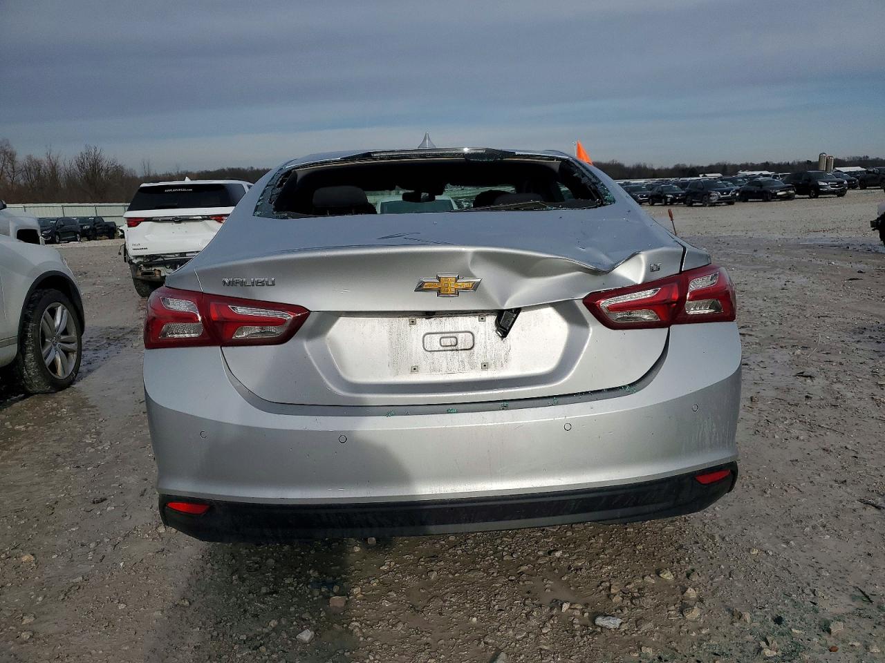2020 CHEVROLET MALIBU LT photo 6