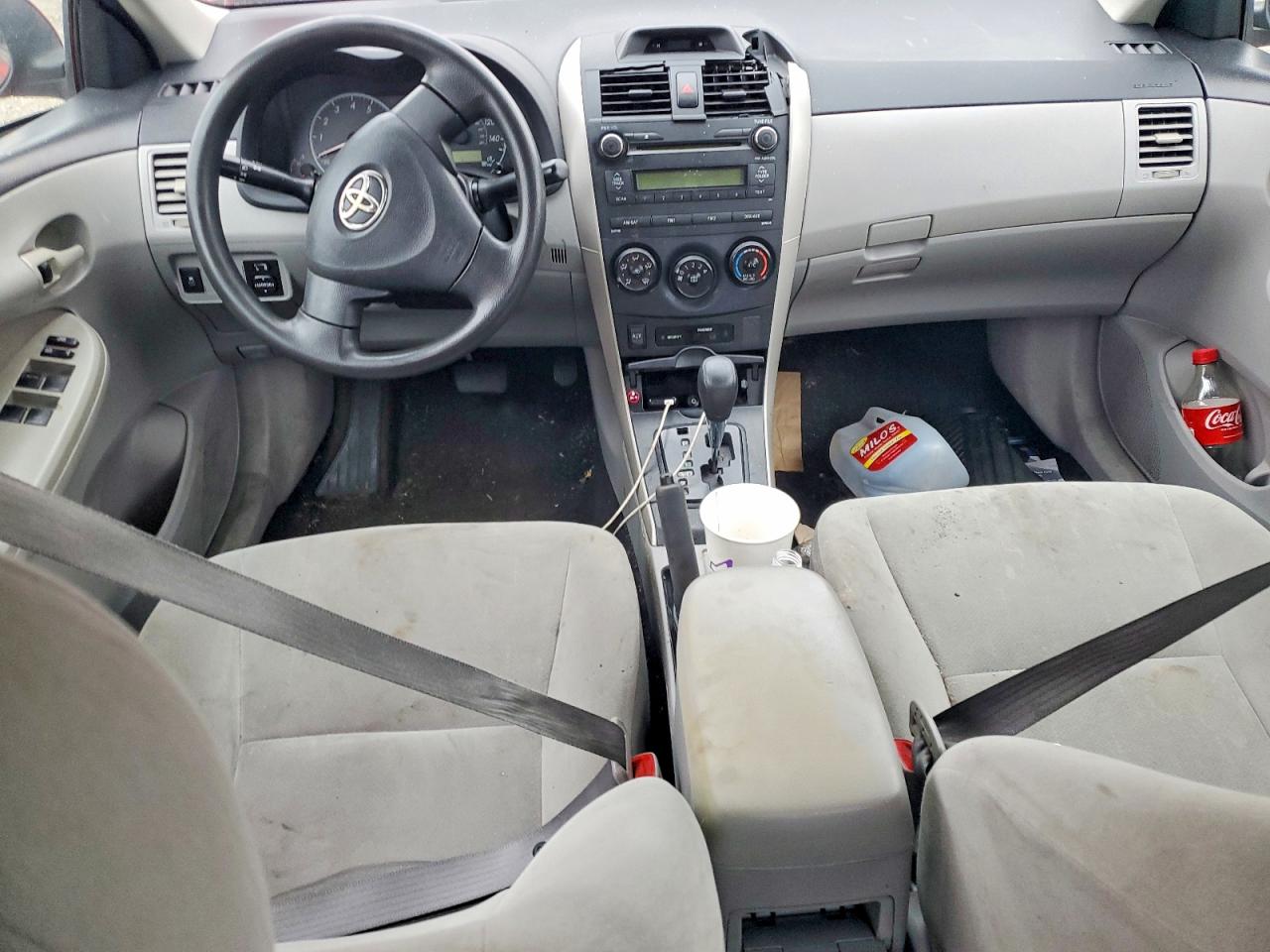 2013 TOYOTA COROLLA BASE photo 8