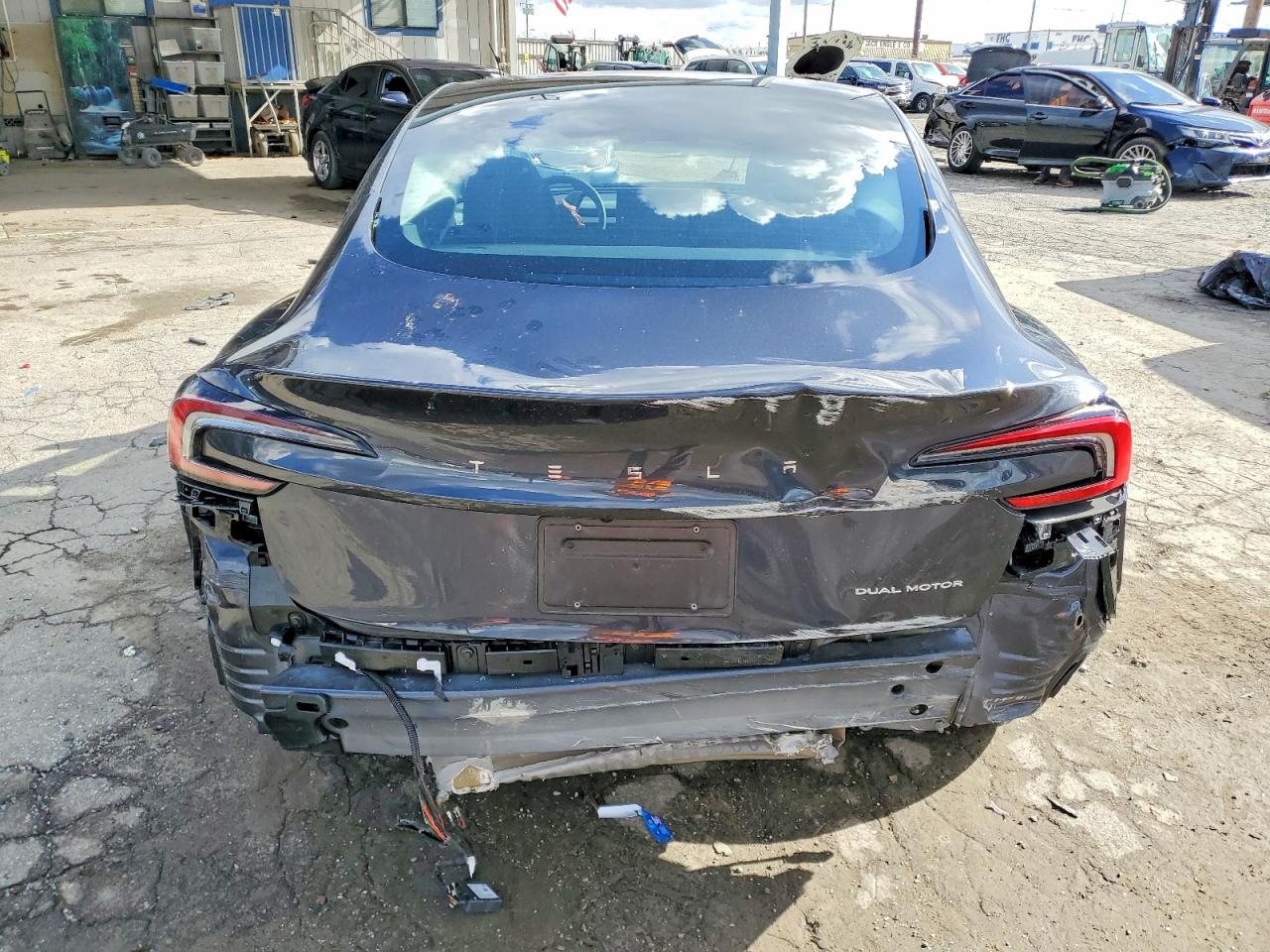 2024 TESLA MODEL 3 photo 6