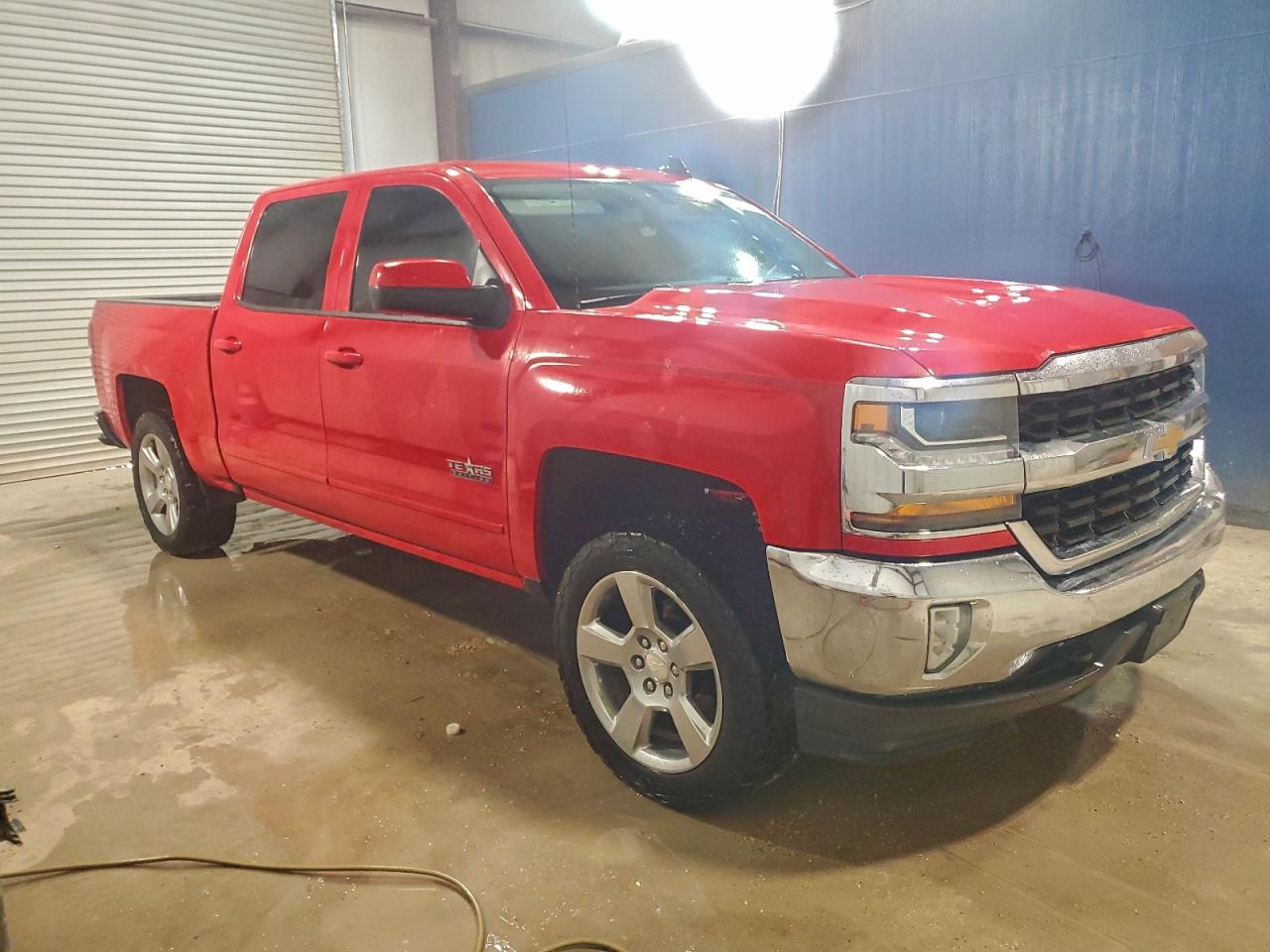 2018 CHEVROLET SILVERADO K1500 LT photo 4