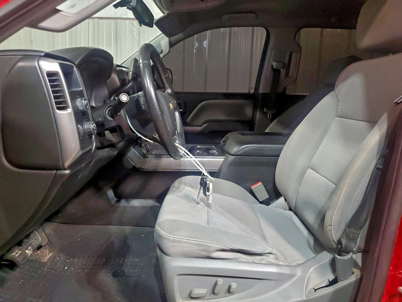 2018 CHEVROLET SILVERADO K1500 LT photo 7