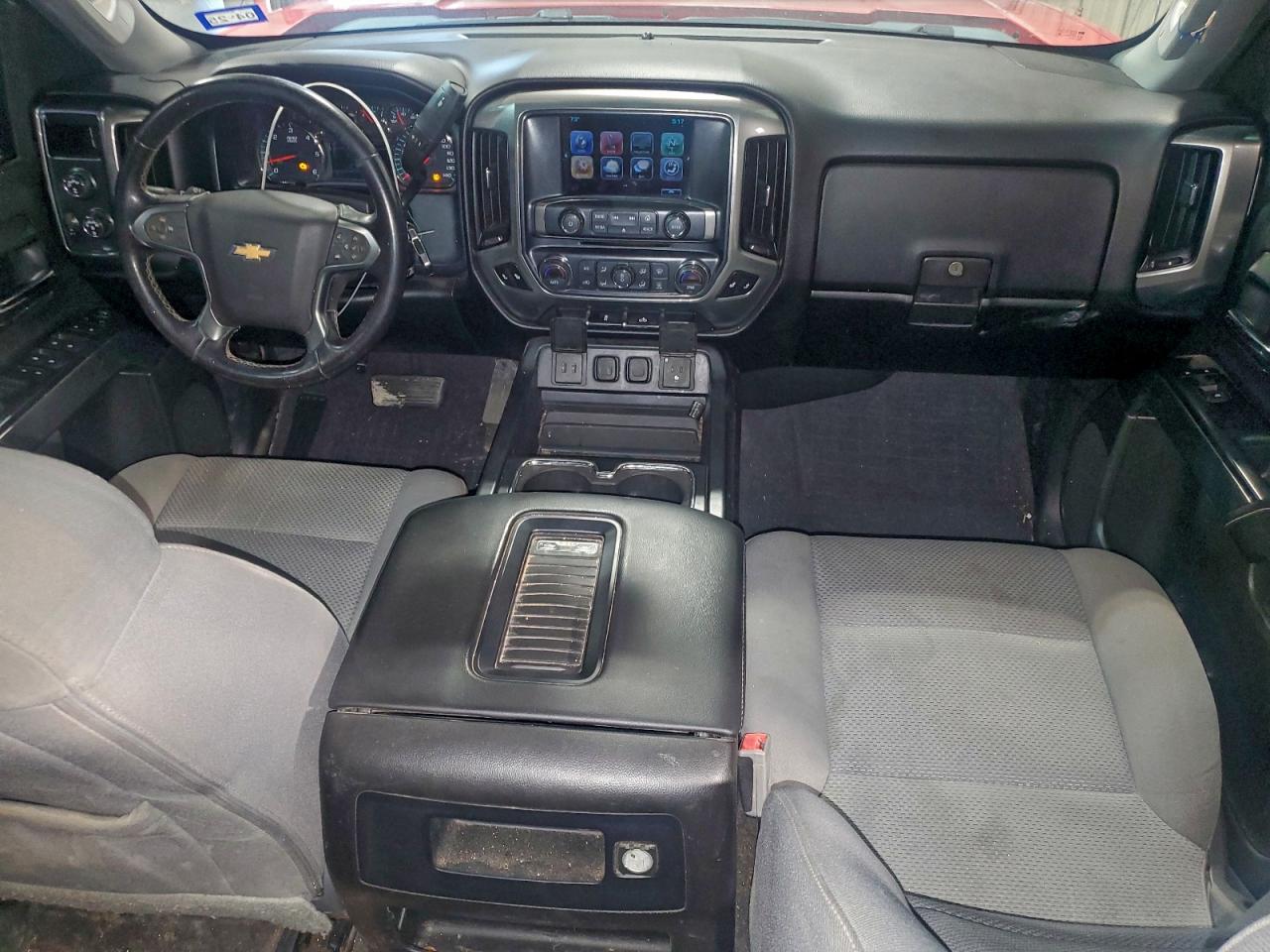 2018 CHEVROLET SILVERADO K1500 LT photo 8