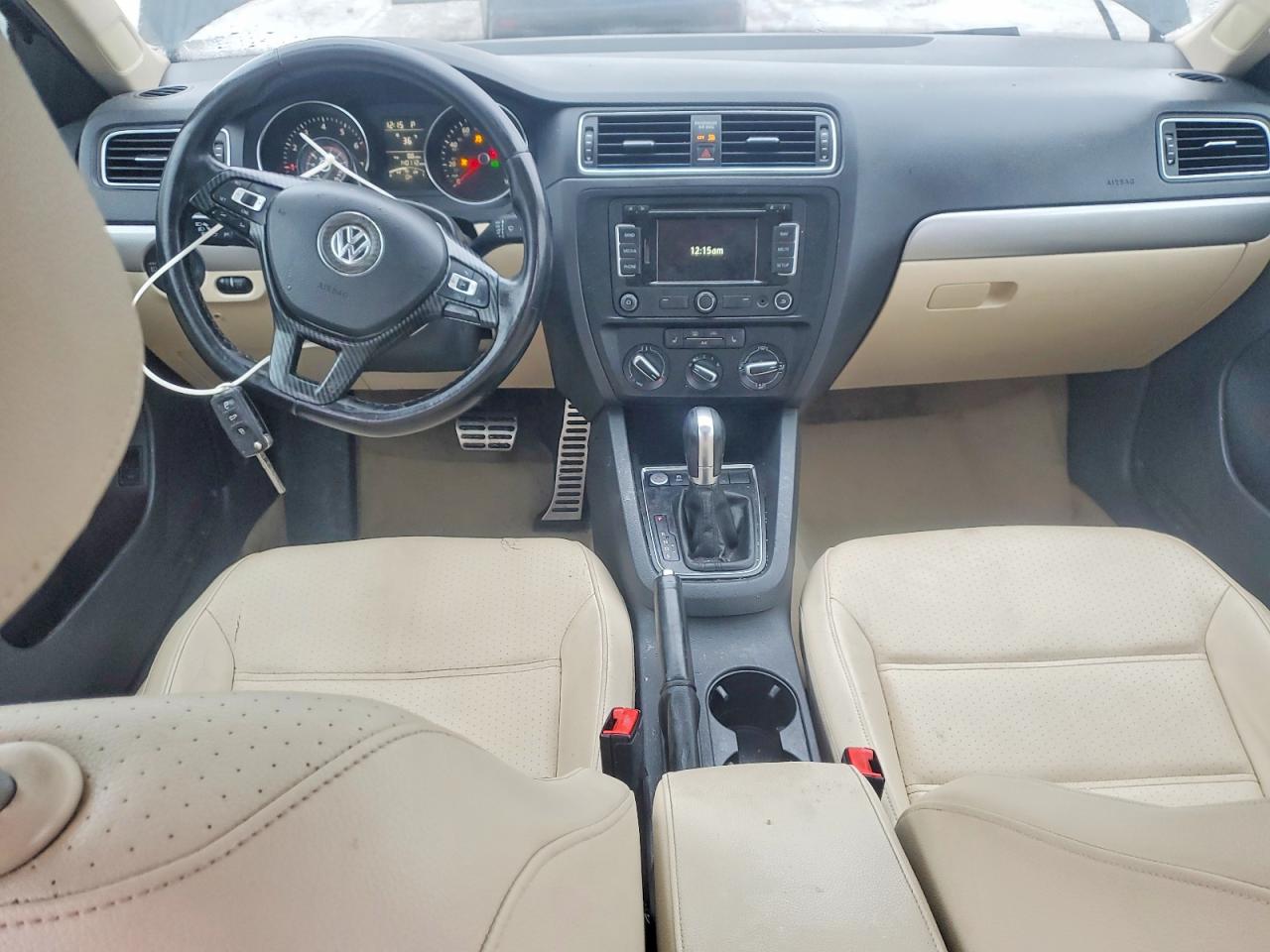 2015 VOLKSWAGEN JETTA SE photo 8