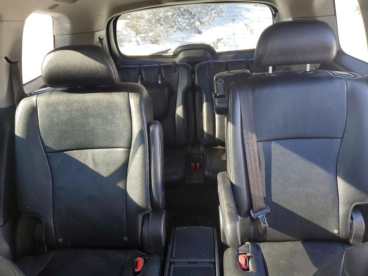 2011 TOYOTA HIGHLANDER BASE photo 10