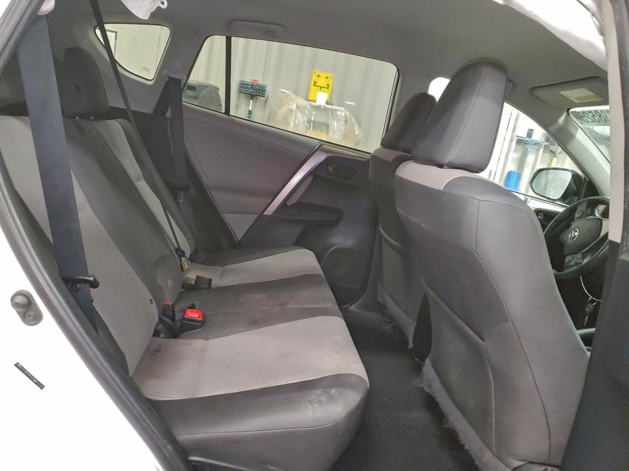 2013 TOYOTA RAV4 LE photo 11