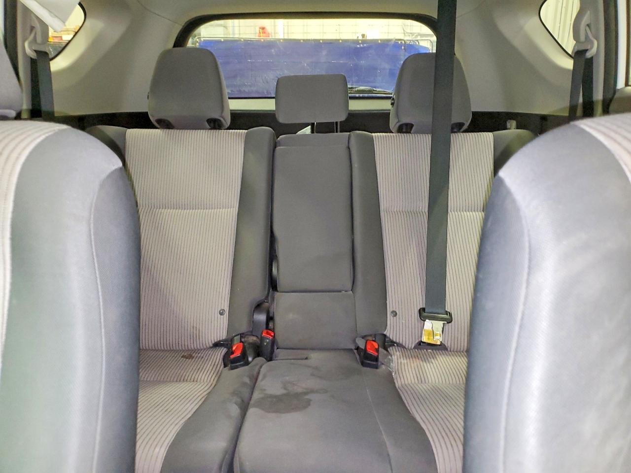 2013 TOYOTA RAV4 LE photo 10