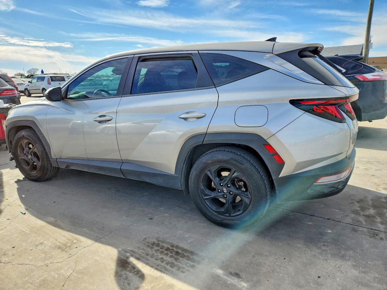 2022 HYUNDAI TUCSON SE photo 2