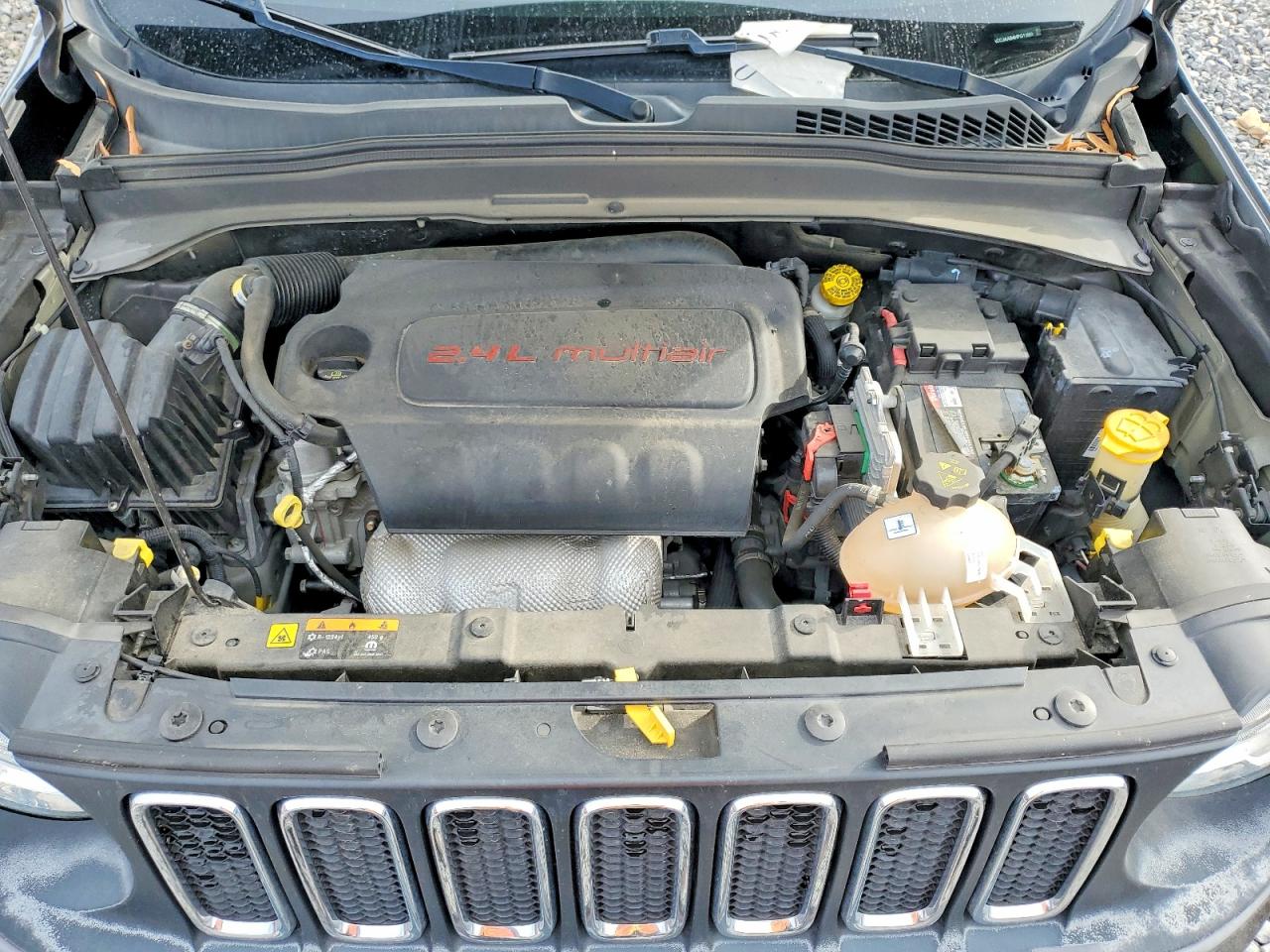 2017 JEEP RENEGADE SPORT photo 12