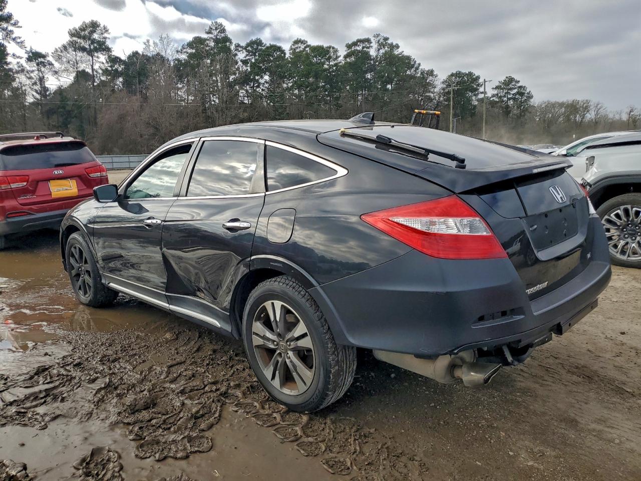 2015 HONDA CROSSTOUR EXL photo 2