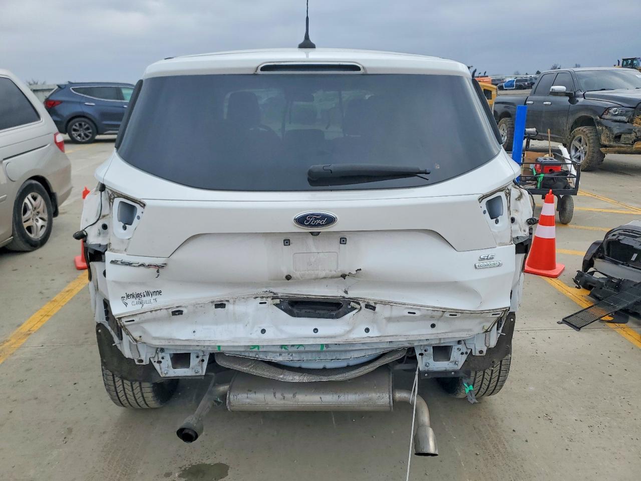 2019 FORD ESCAPE SE photo 6