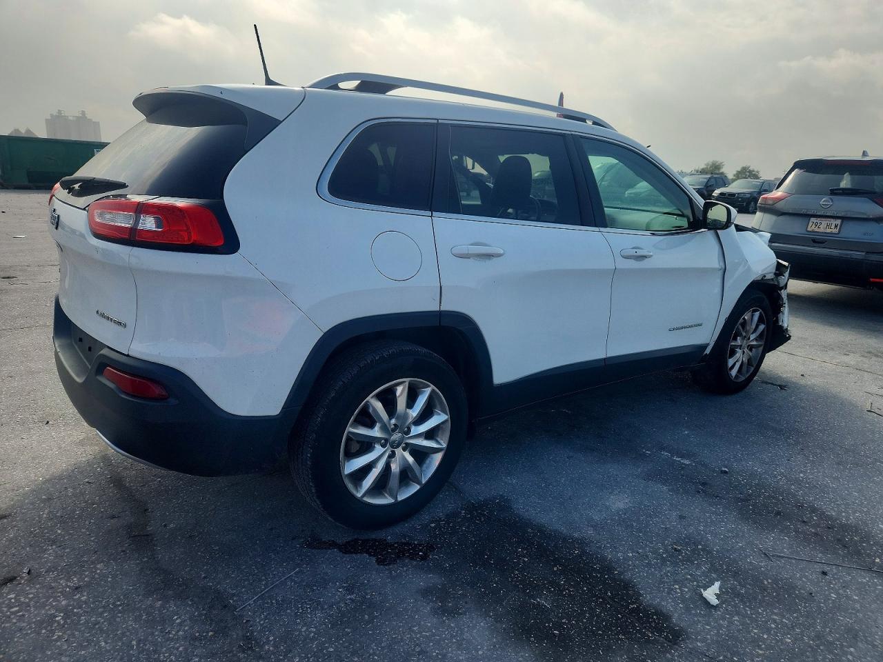 2017 JEEP CHEROKEE LIMITED photo 3