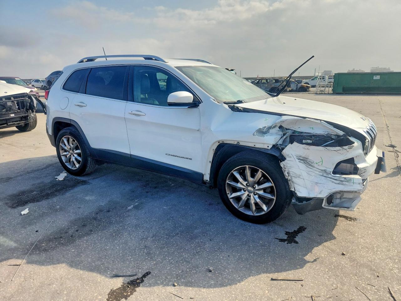 2017 JEEP CHEROKEE LIMITED photo 4