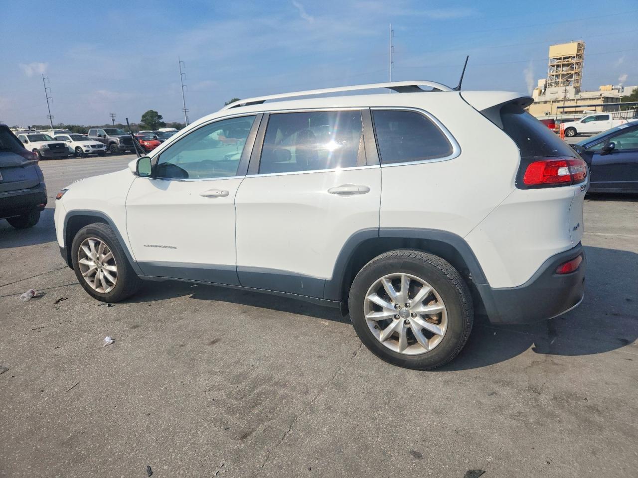2017 JEEP CHEROKEE LIMITED photo 2