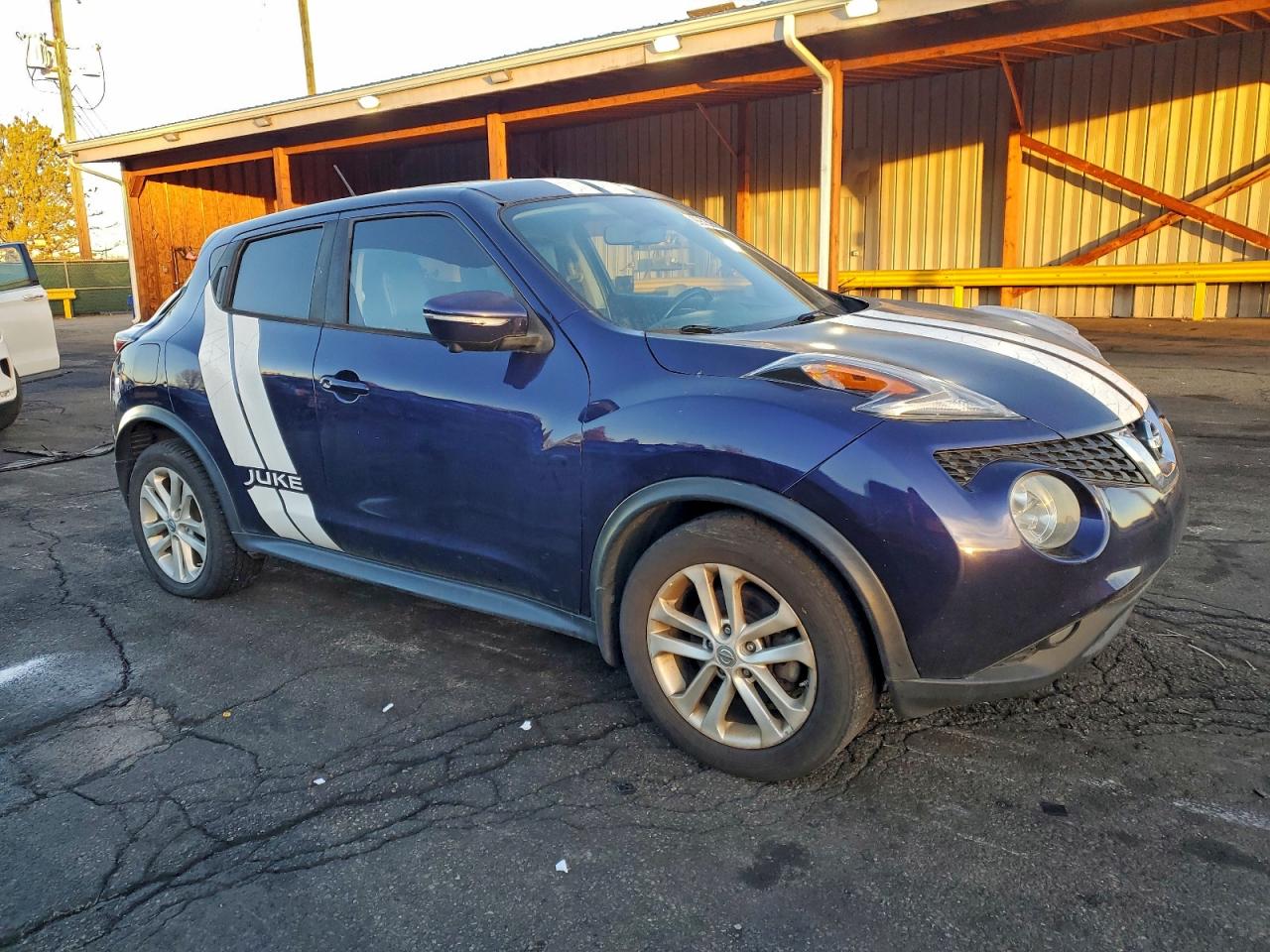 2015 NISSAN JUKE S photo 4