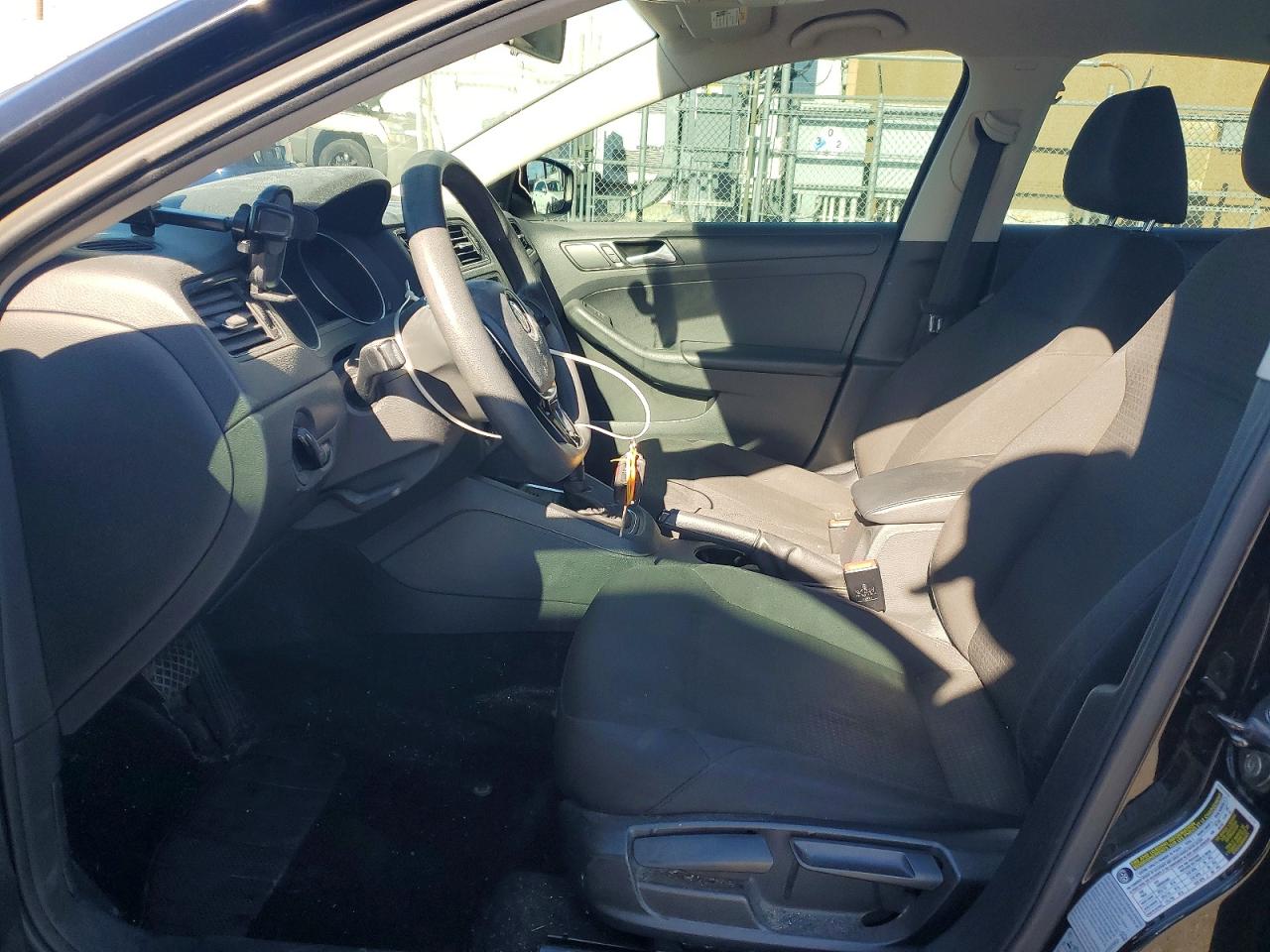 2015 VOLKSWAGEN JETTA BASE photo 7