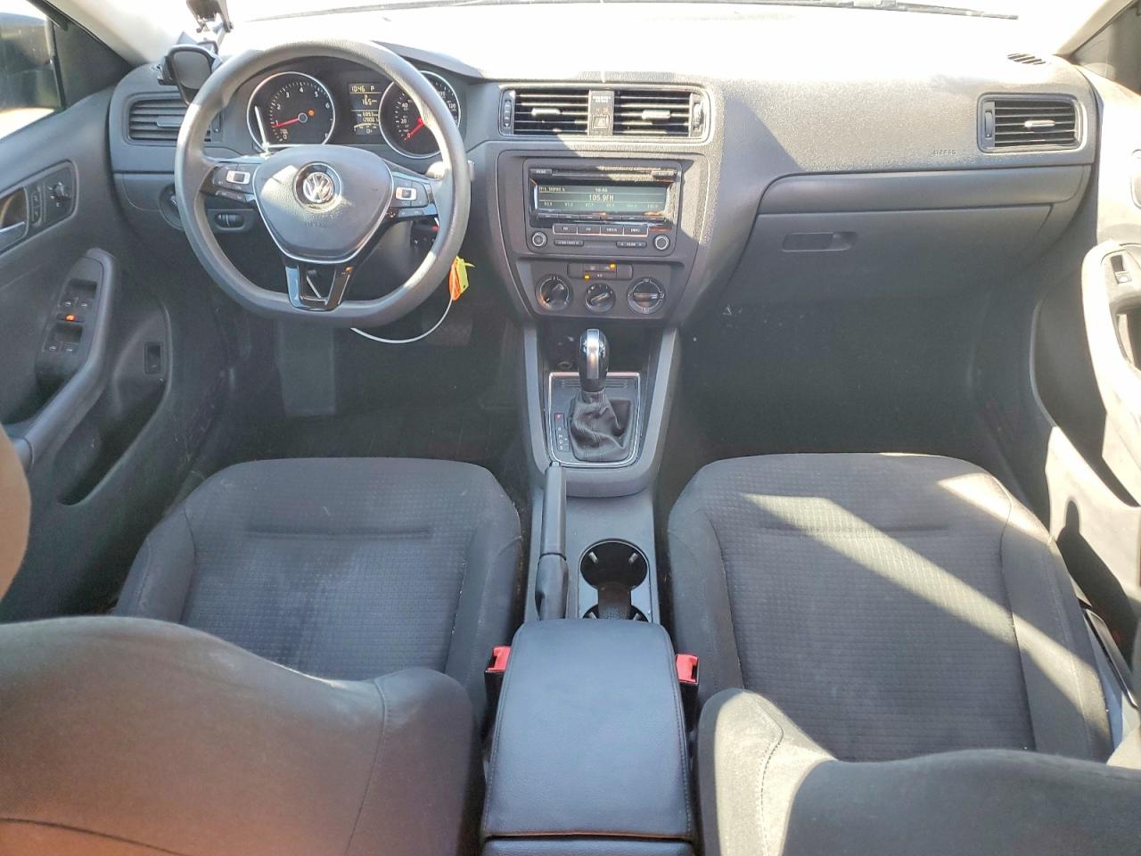 2015 VOLKSWAGEN JETTA BASE photo 8