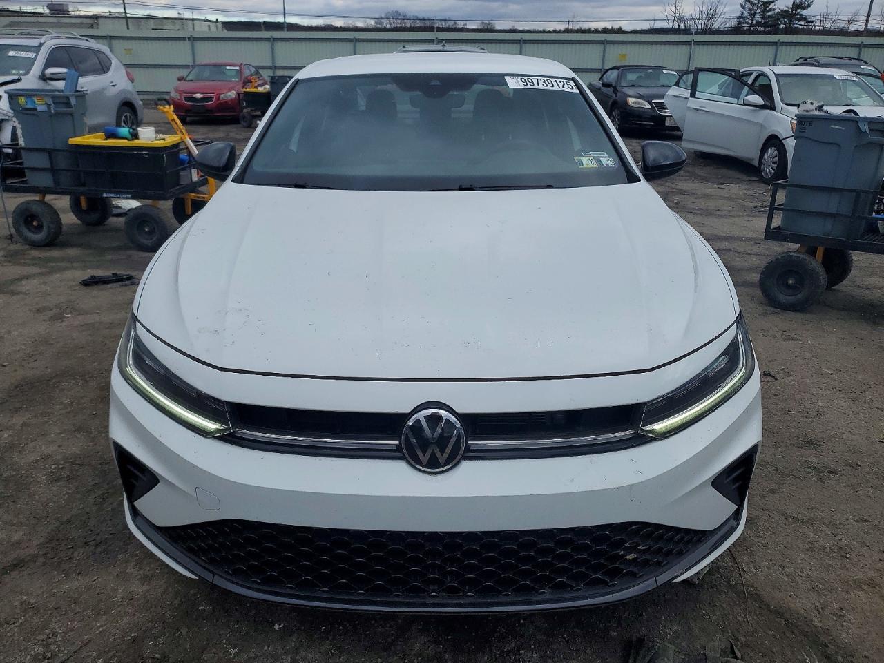 2025 VOLKSWAGEN JETTA SPORT photo 5