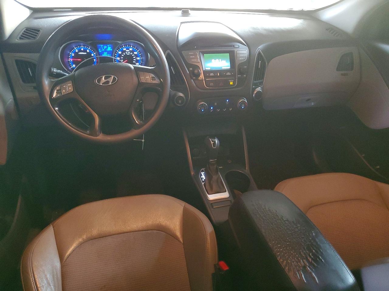 2015 HYUNDAI TUCSON GLS photo 8