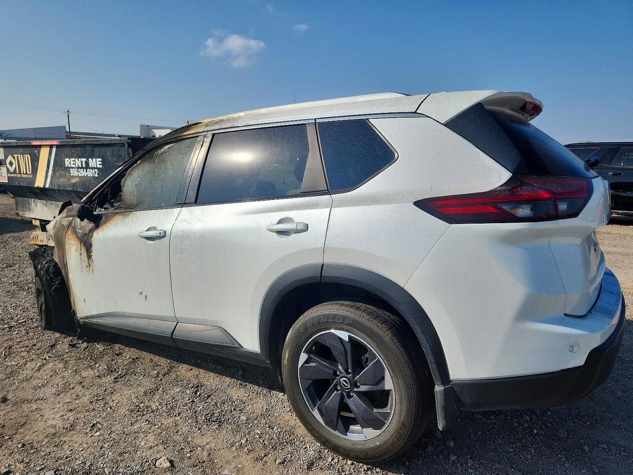 2025 NISSAN ROGUE SV photo 2