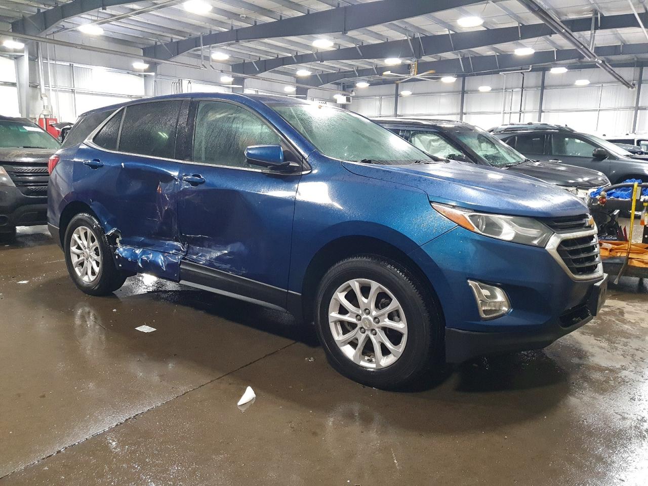 2019 CHEVROLET EQUINOX LT photo 4