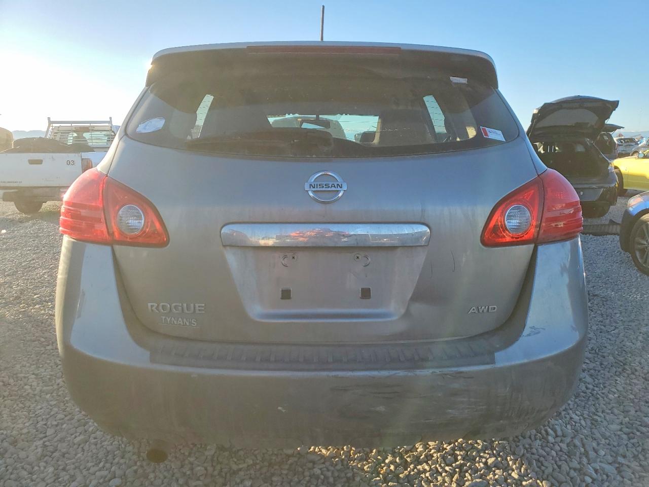 2011 NISSAN ROGUE S photo 6