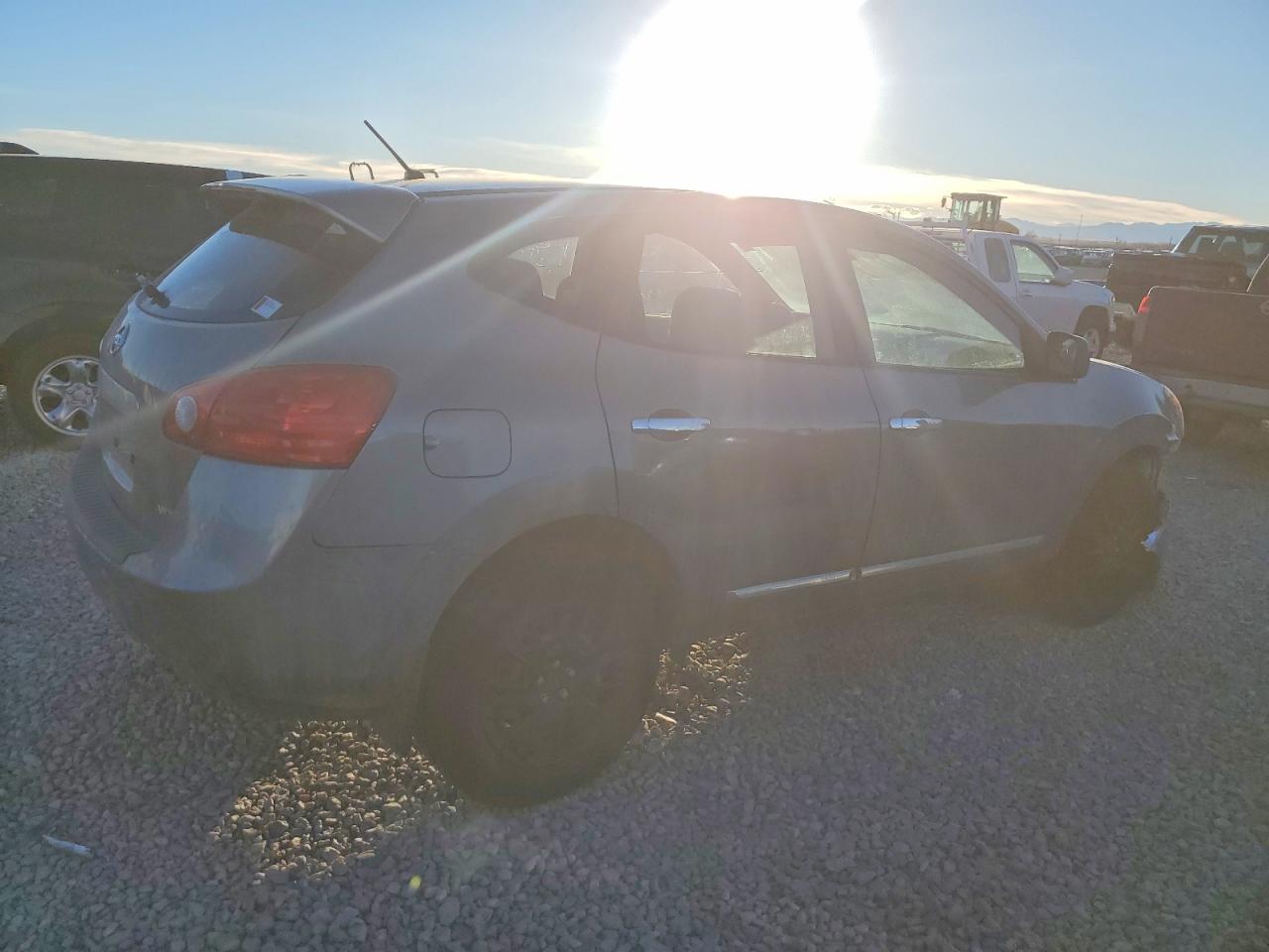 2011 NISSAN ROGUE S photo 3