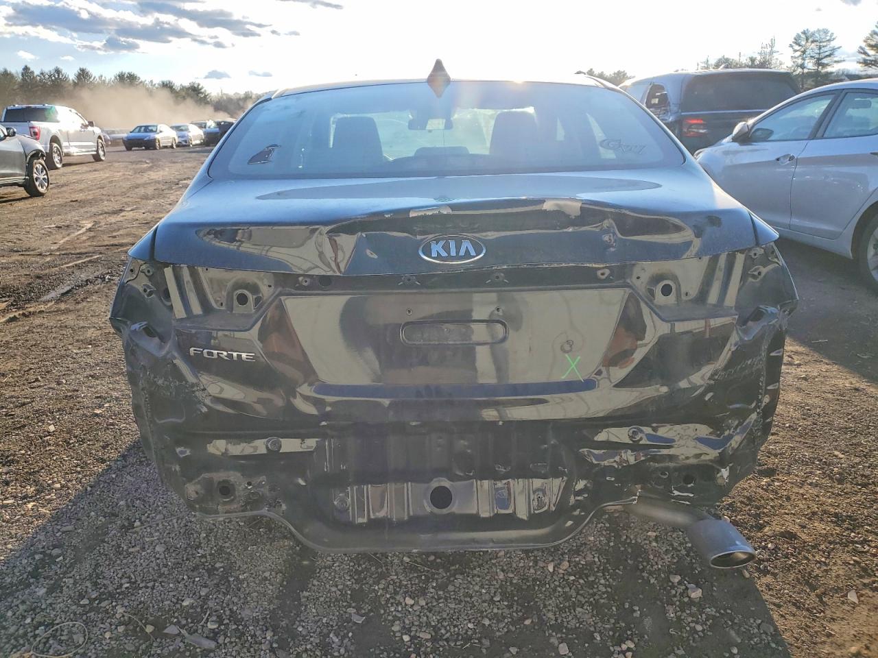 2019 KIA FORTE FE photo 6