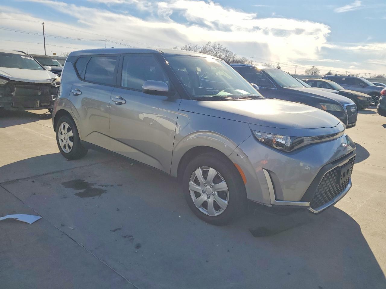 2025 KIA SOUL LX photo 7