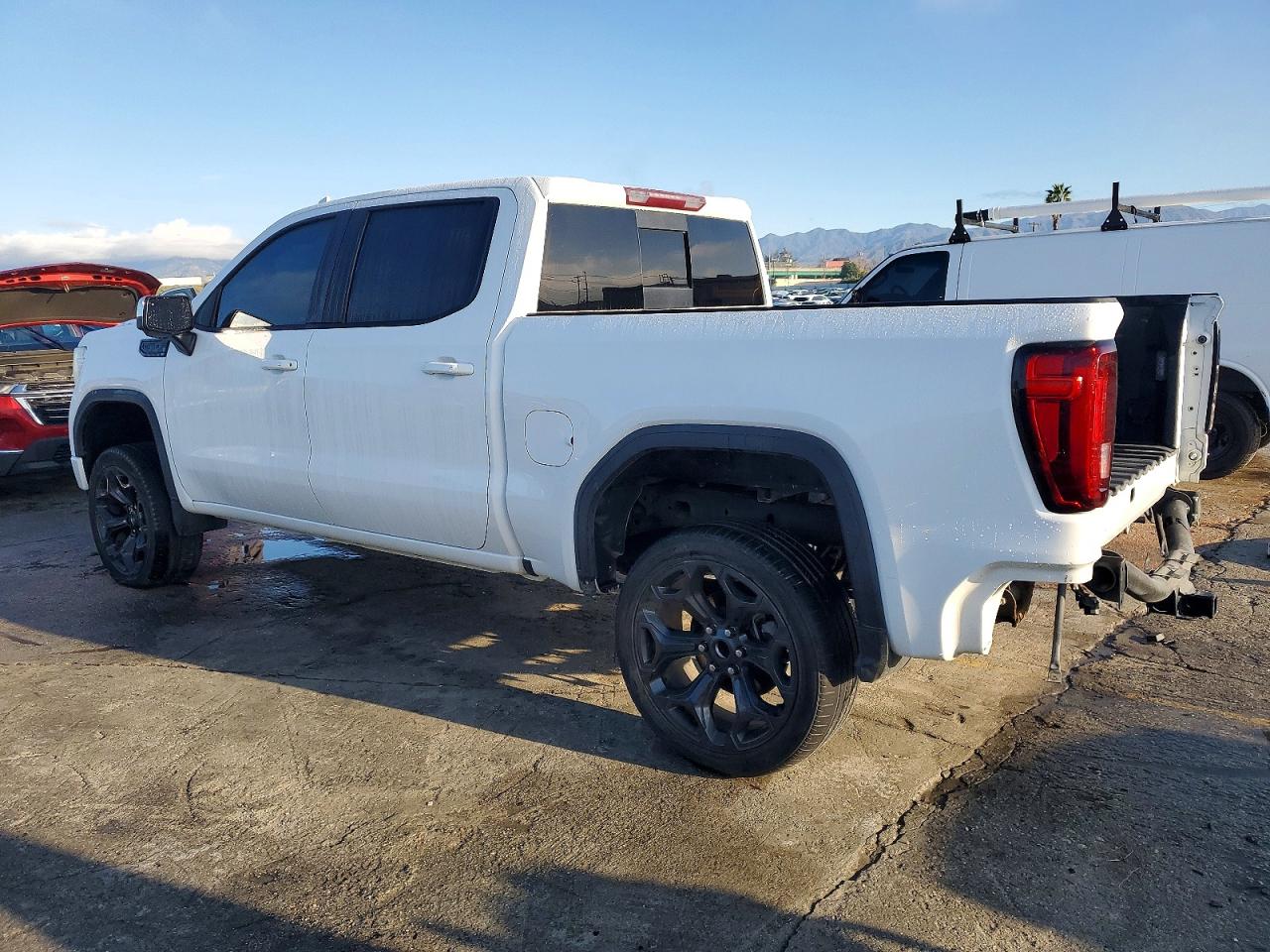 2020 GMC SIERRA K1500 AT4 photo 2