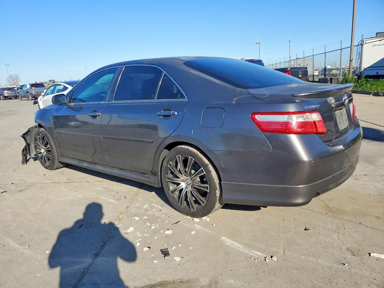 2007 TOYOTA CAMRY LE photo 2