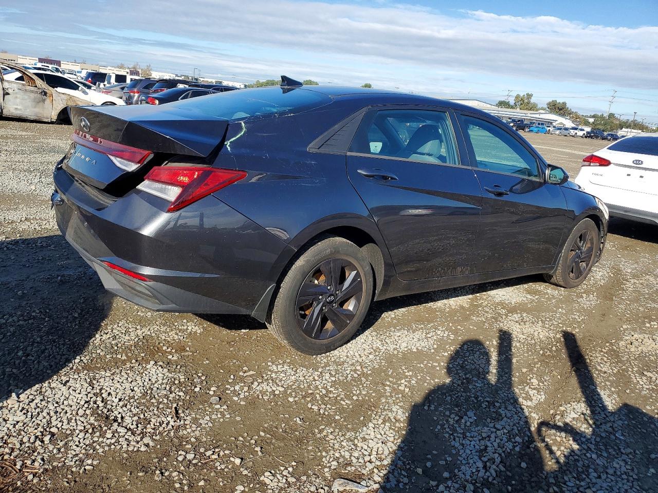 2023 HYUNDAI ELANTRA SEL photo 3