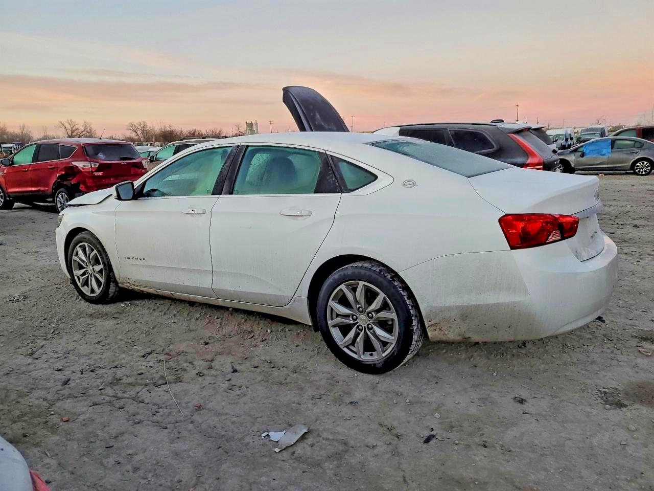 2018 CHEVROLET IMPALA LT photo 3