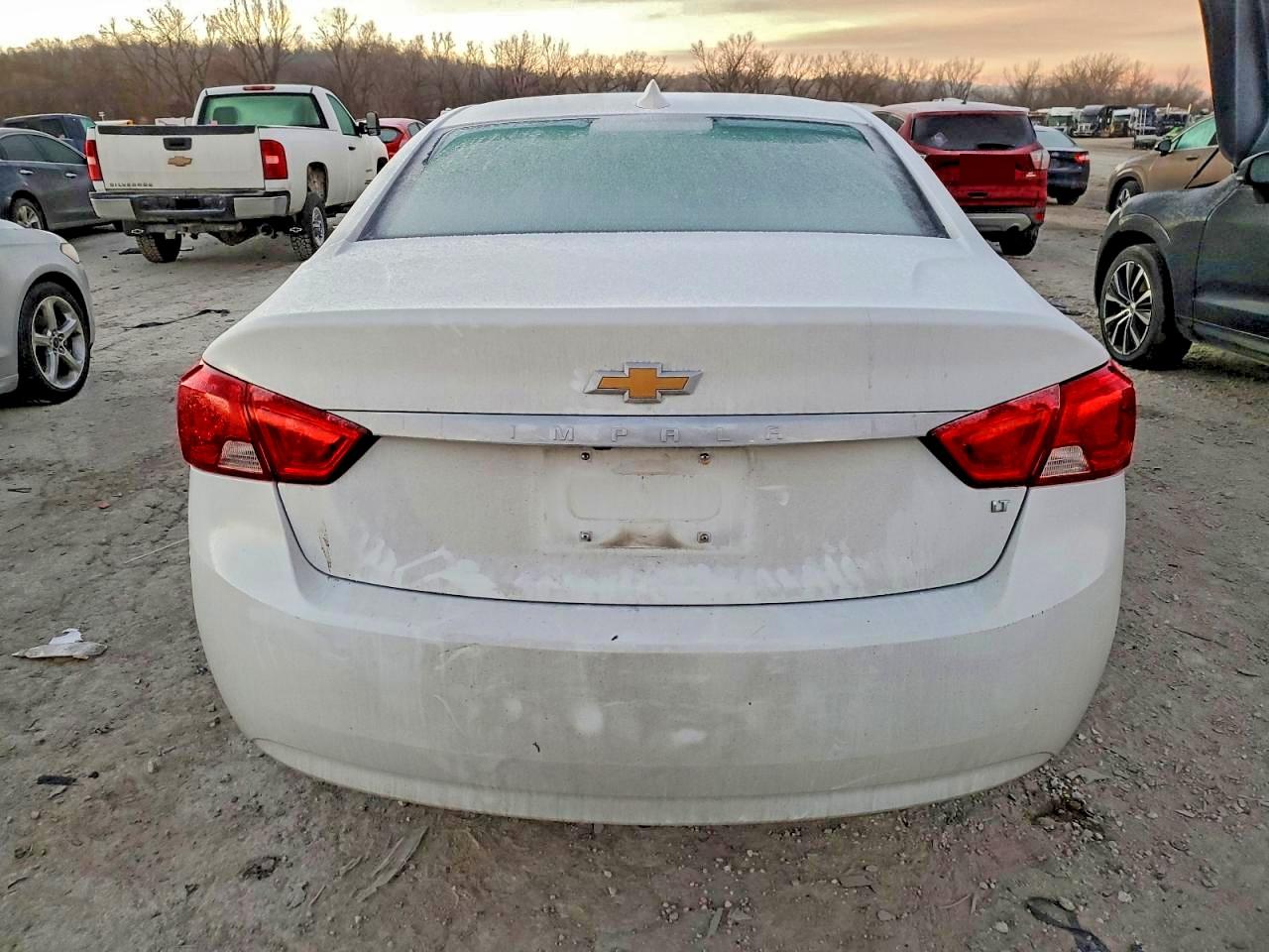 2018 CHEVROLET IMPALA LT photo 11